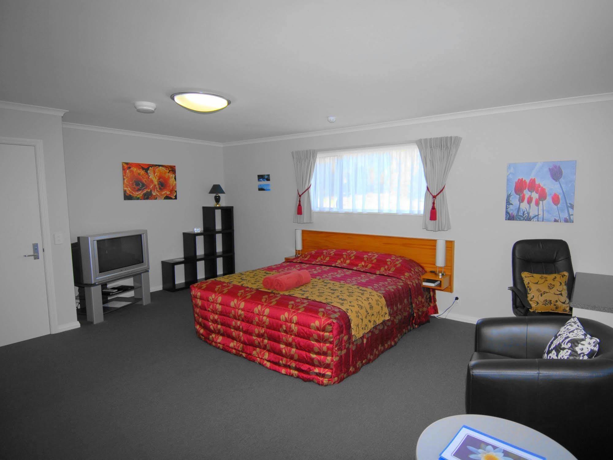 High Peaks Hotel Fox Glacier Dış mekan fotoğraf